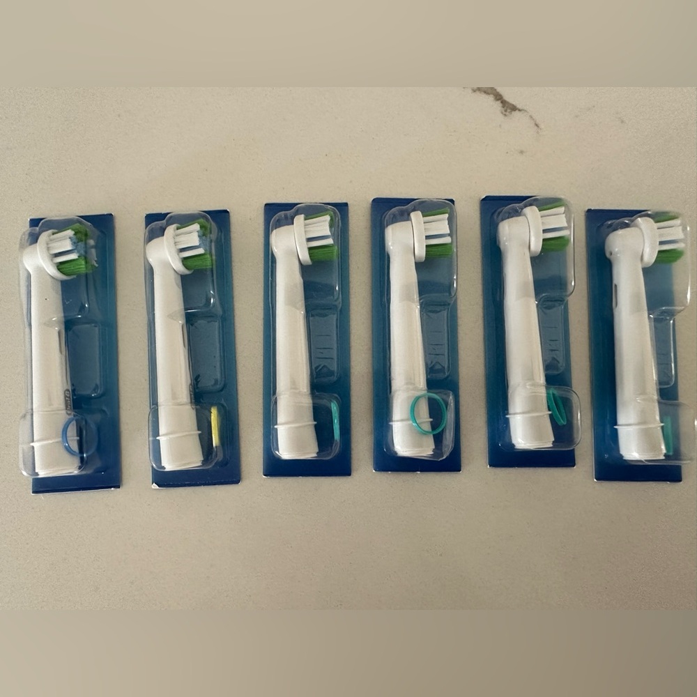 Oral-B Braun Toothbrush Replacement Heads 6 Brand New Unopened